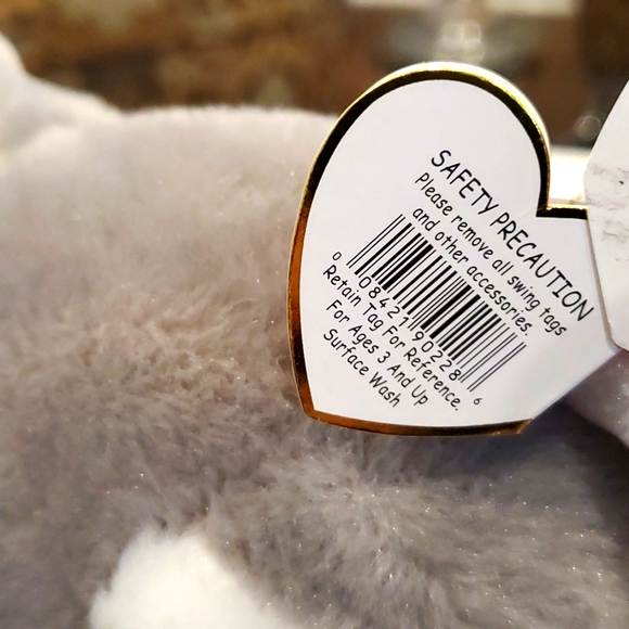 Ty Beanie Baby: Bandit the Raccoon - Picture 8 of 8